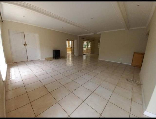 10 BEDROOM HOUSE FOR SALE IN BEDFORD GARDENS